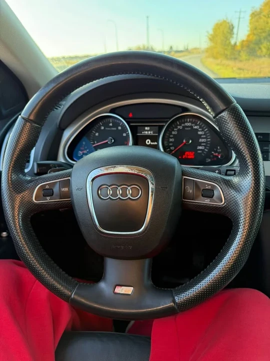 2011 Audi 4L Q7 - Image 6 of 15