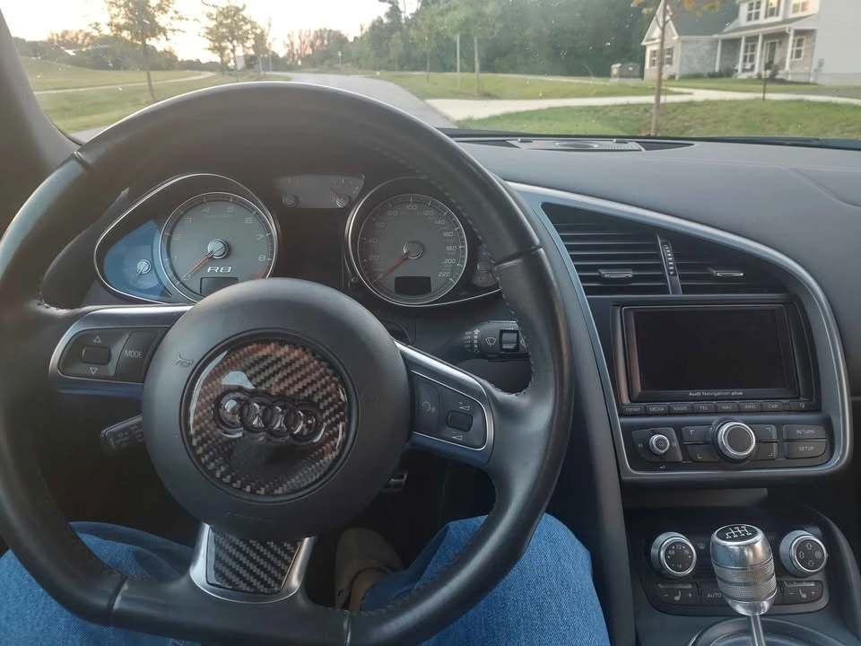 2011 Audi 42 R8 - Image 12 of 14