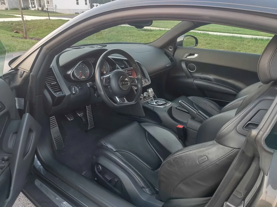 2011 Audi 42 R8 - Image 9 of 14