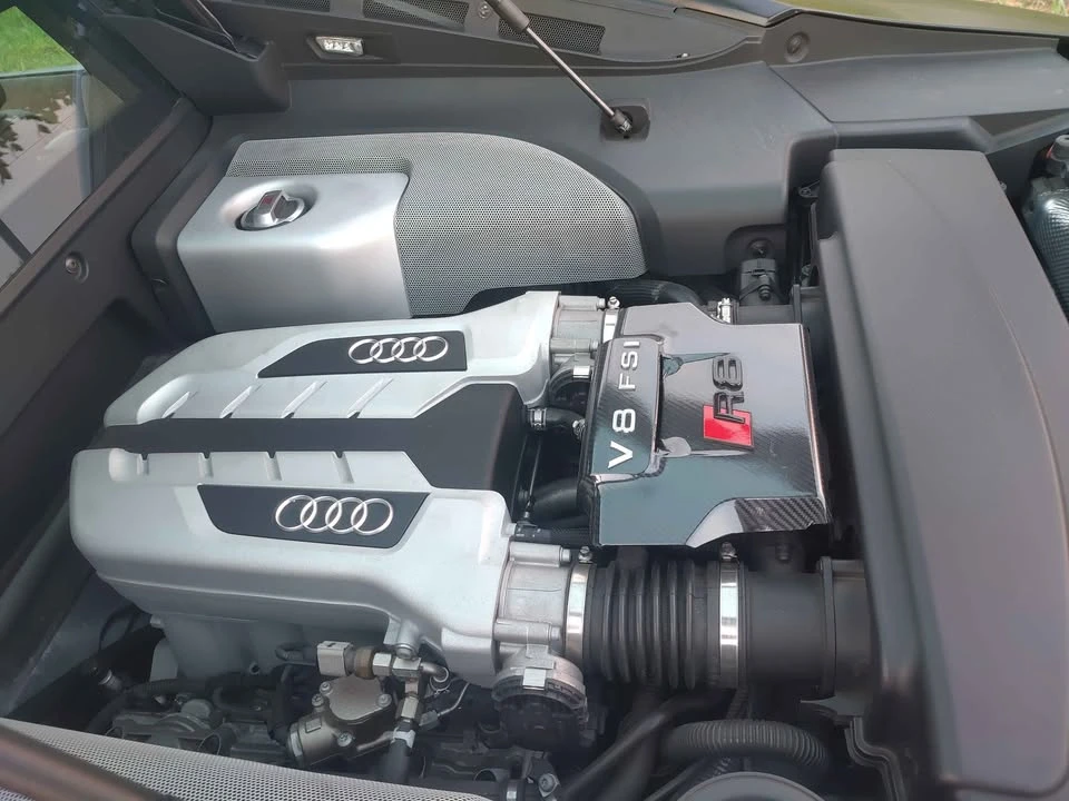 2011 Audi 42 R8 - Image 13 of 14