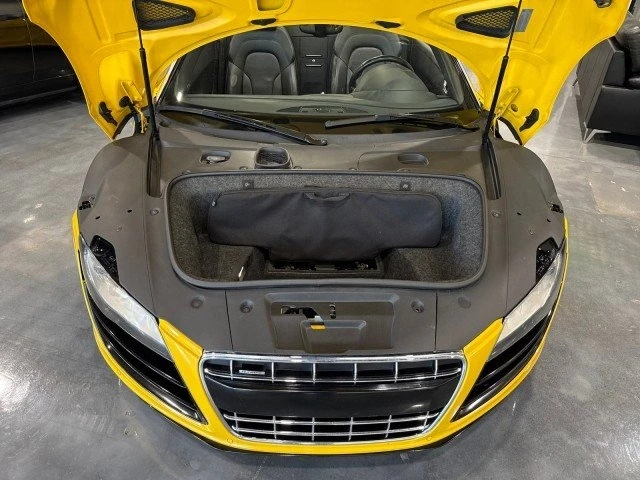 2011 Audi 42 R8 - Image 12 of 16