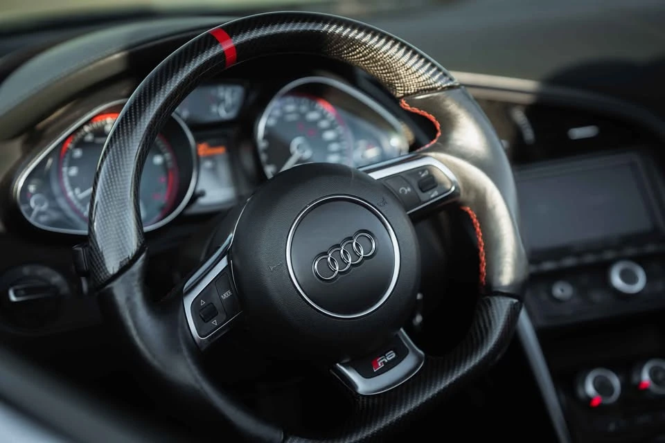 2011 Audi 42 R8 - Image 10 of 12