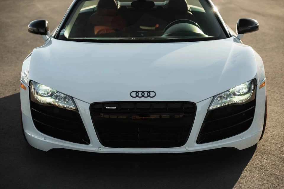 2011 Audi 42 R8 - Image 4 of 12