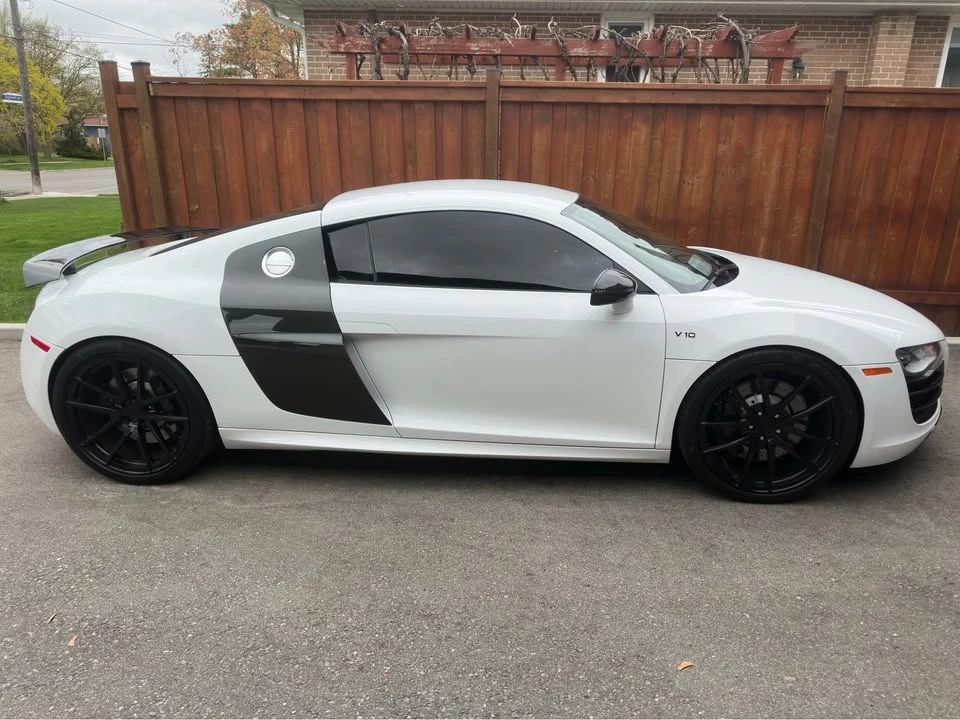 2011 Audi 42 R8 - Image 2 of 9