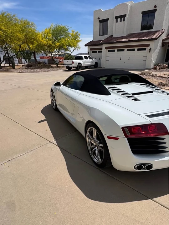2011 Audi 42 R8 - Image 10 of 12