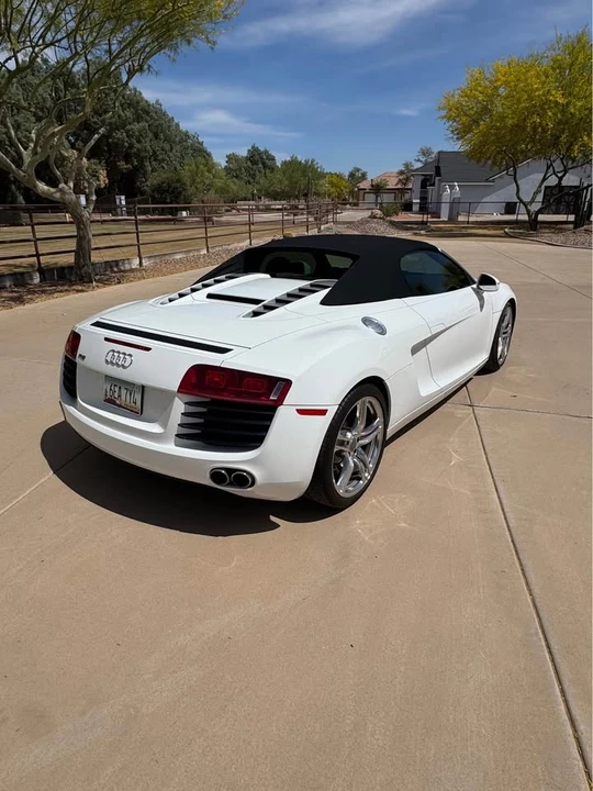 2011 Audi 42 R8 - Image 12 of 12