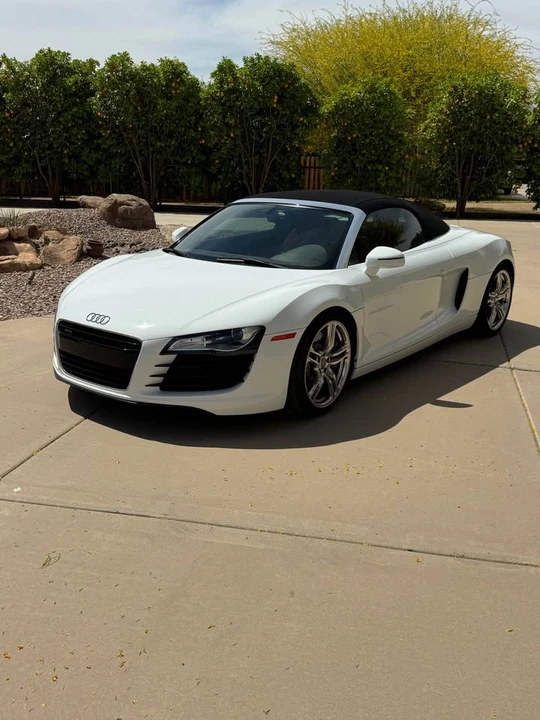 2011 Audi 42 R8 - Image 11 of 12
