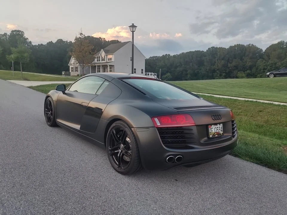 2011 Audi 42 R8 - Image 3 of 12