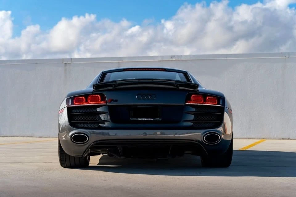 2011 Audi 42 R8 - Image 7 of 20