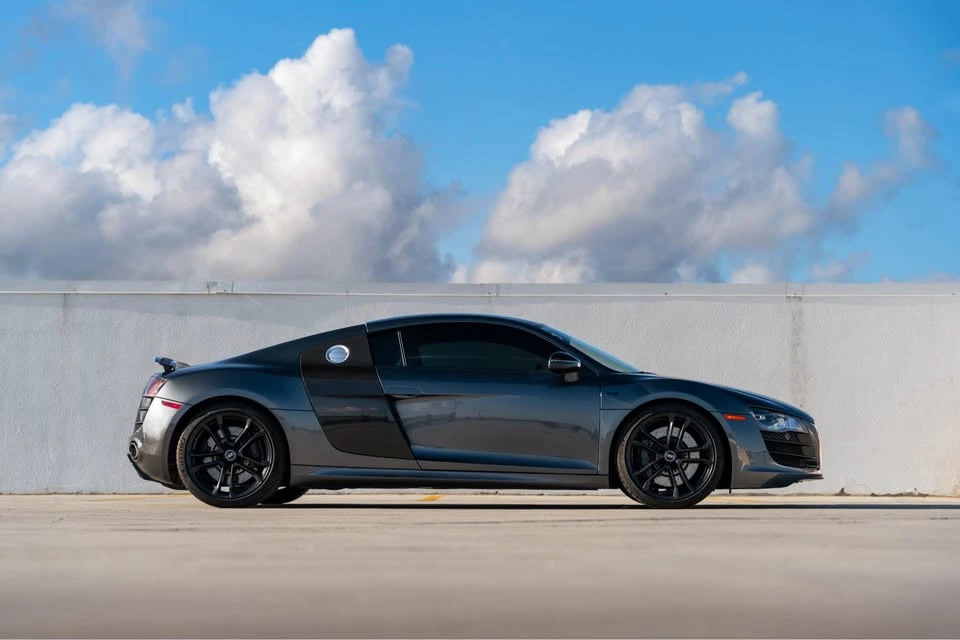 2011 Audi 42 R8 - Image 2 of 19