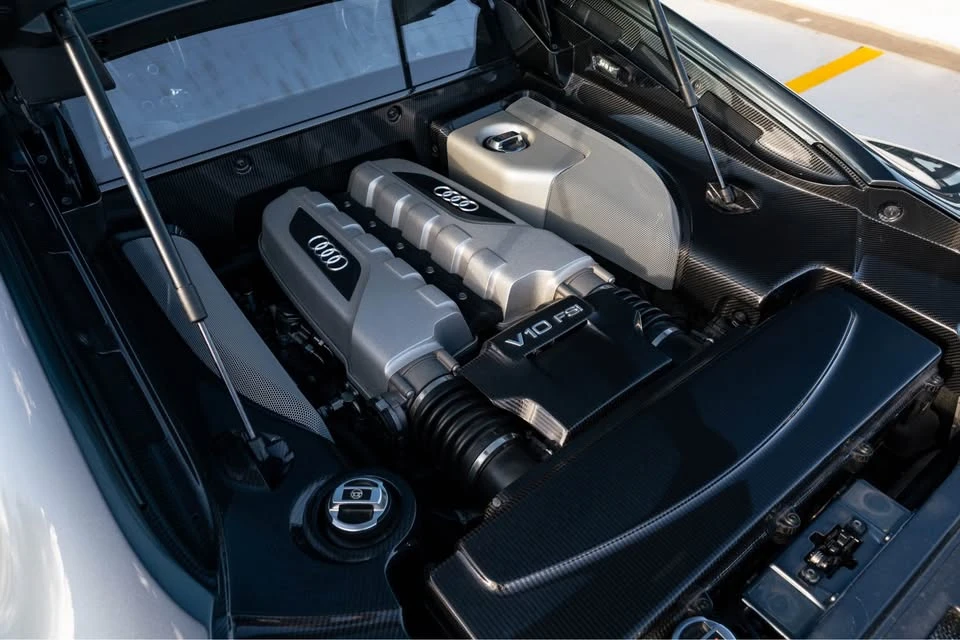 2011 Audi 42 R8 - Image 8 of 19