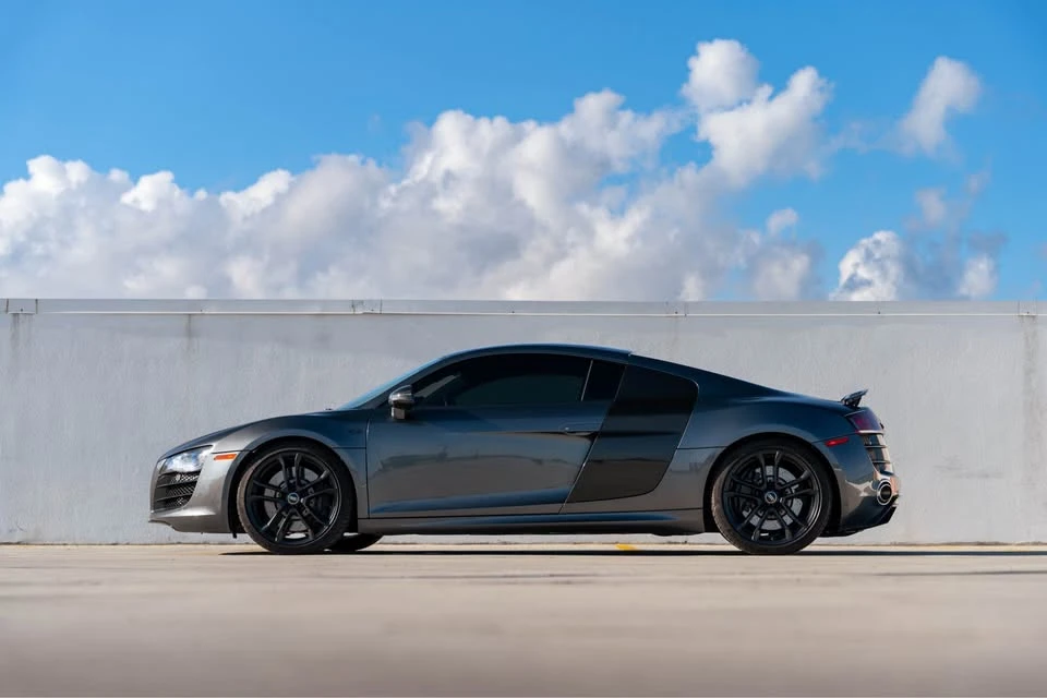 2011 Audi 42 R8 - Image 3 of 19