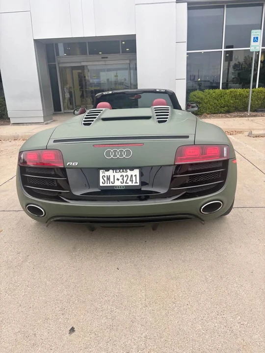 2011 Audi 42 R8 - Image 4 of 9