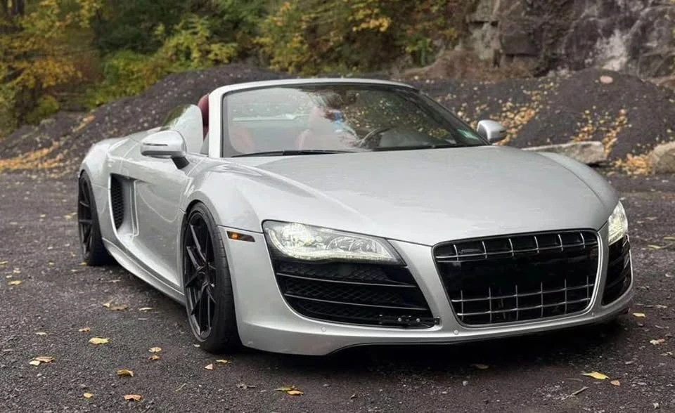 2011 Audi 42 R8 - Image 4 of 5