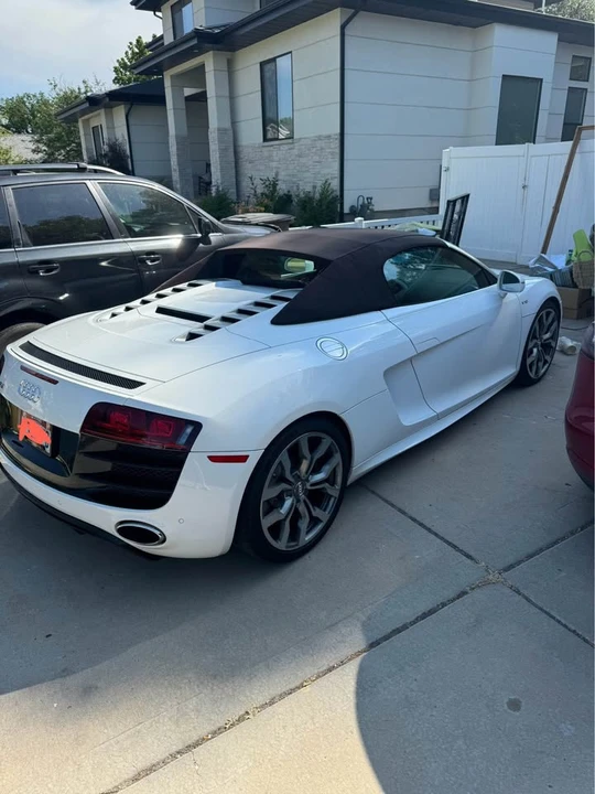 2011 Audi 42 R8 - Image 19 of 19
