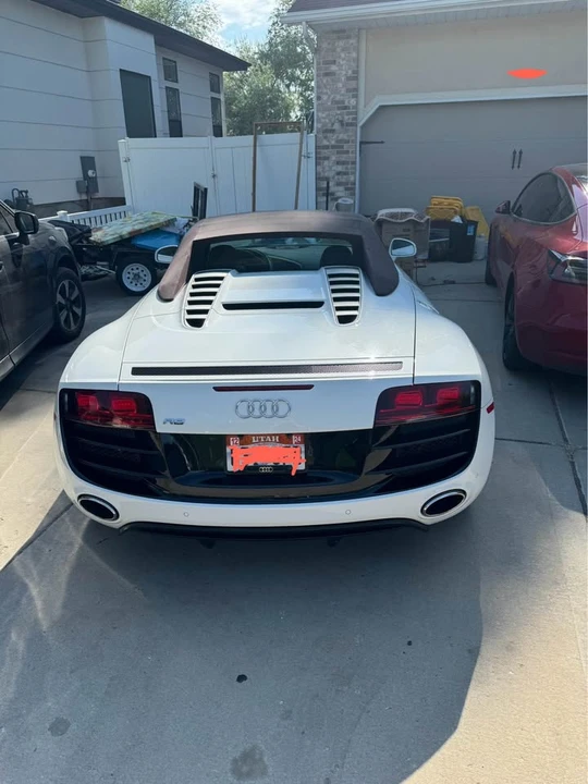 2011 Audi 42 R8 - Image 18 of 19