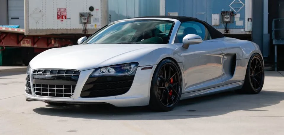2011 Audi 42 R8 - Image 2 of 5