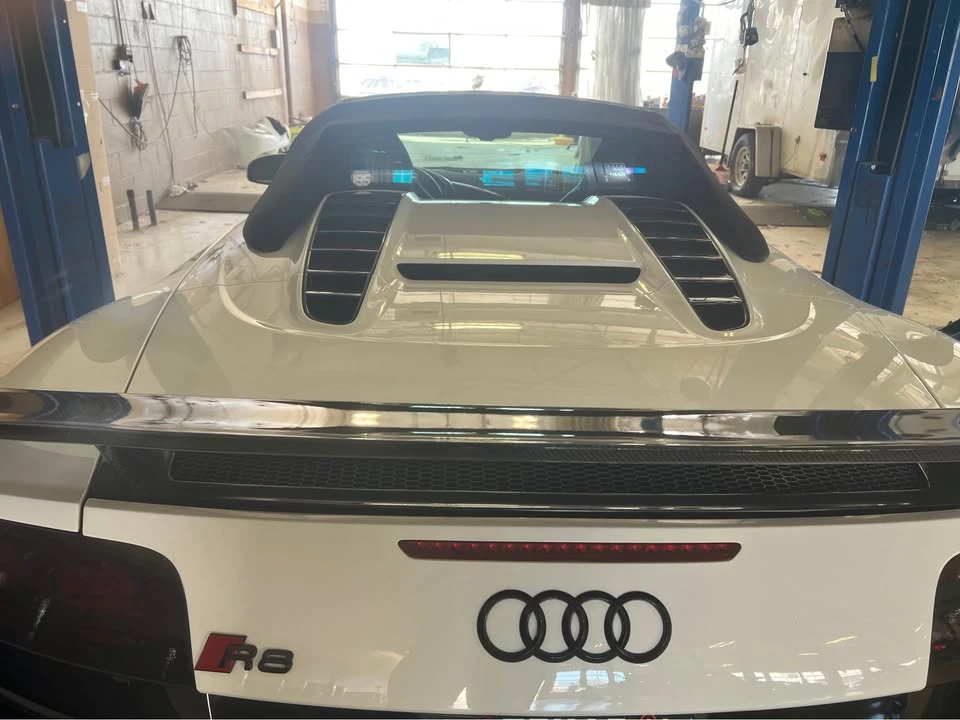 2011 Audi 42 R8 - Image 3 of 6