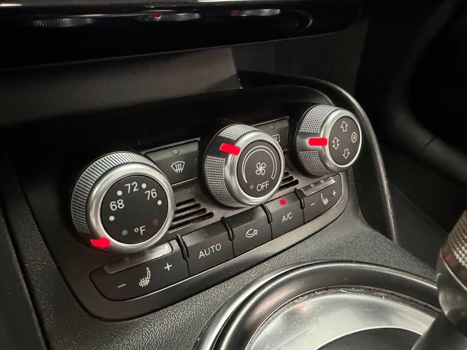 2011 Audi 42 R8 - Image 17 of 19