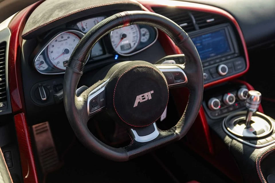 2011 Audi 42 R8 - Image 10 of 20