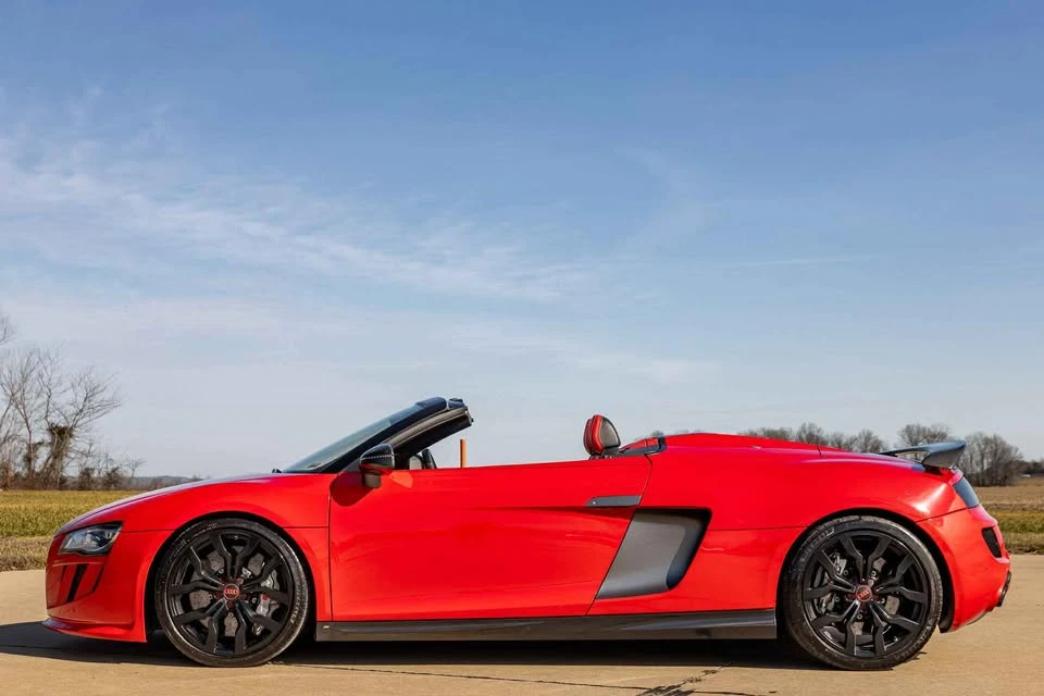 2011 Audi 42 R8 - Image 15 of 20