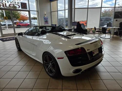 2011 Audi 42 R8 - Image 8 of 10