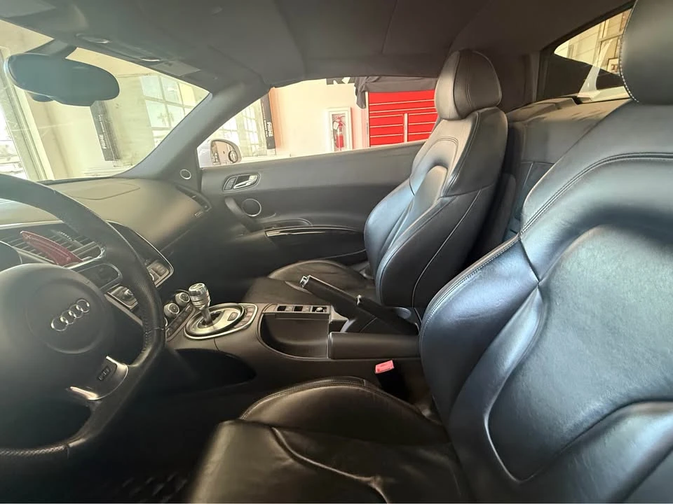2011 Audi 42 R8 - Image 10 of 10