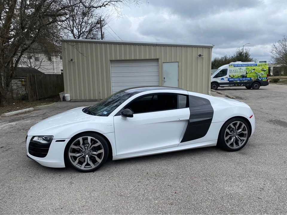 2011 Audi 42 R8 - Image 9 of 16