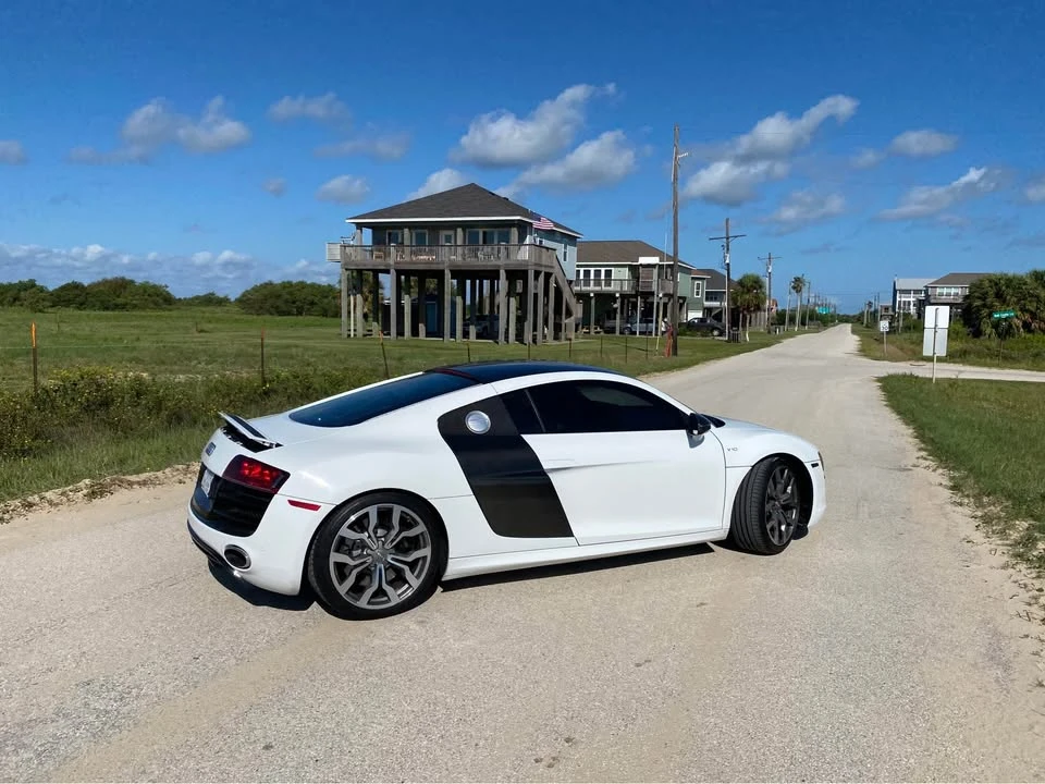 2011 Audi 42 R8 - Image 7 of 16