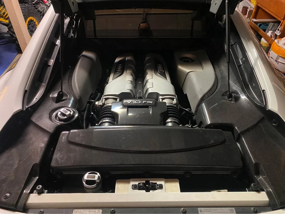 2011 Audi 42 R8 - Image 4 of 16