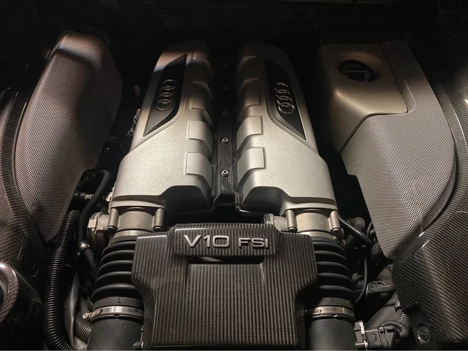 2011 Audi 42 R8 - Image 3 of 16