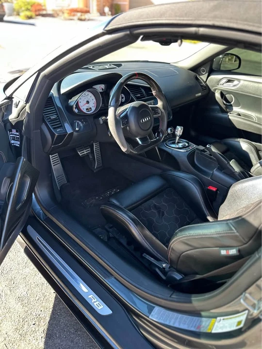 2011 Audi 42 R8 - Image 16 of 18