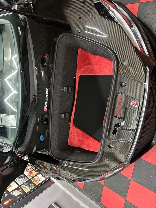 2011 Audi 42 R8 - Image 12 of 18