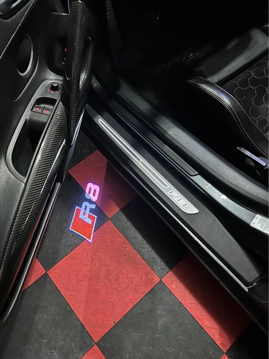 2011 Audi 42 R8 - Image 17 of 18