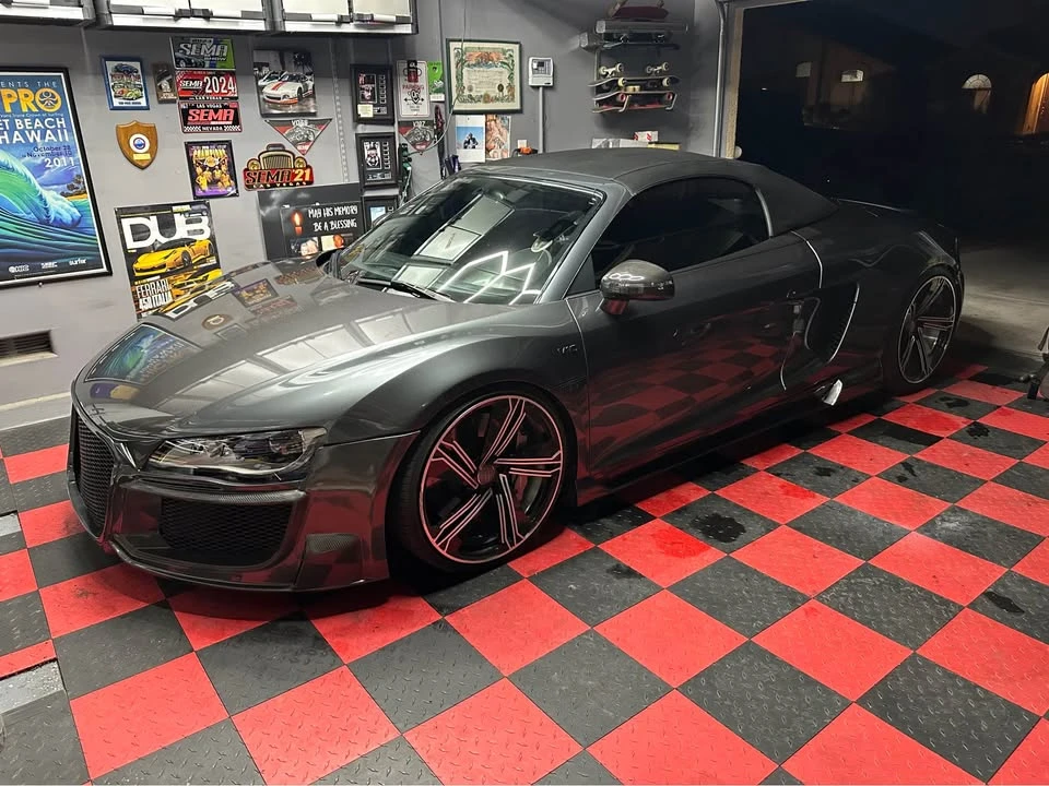 2011 Audi 42 R8 - Image 8 of 18