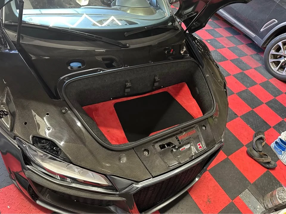 2011 Audi 42 R8 - Image 18 of 18