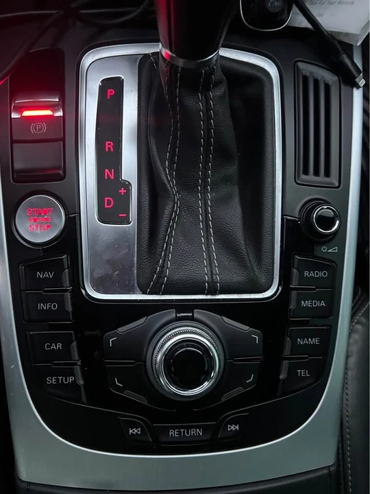 2011 Audi B8 S4 - Image 9 of 10
