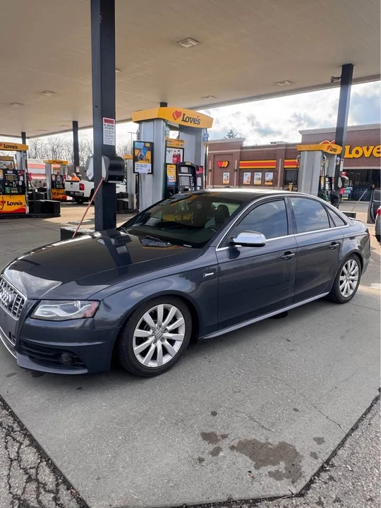 2011 Audi B8 S4 - Image 2 of 10