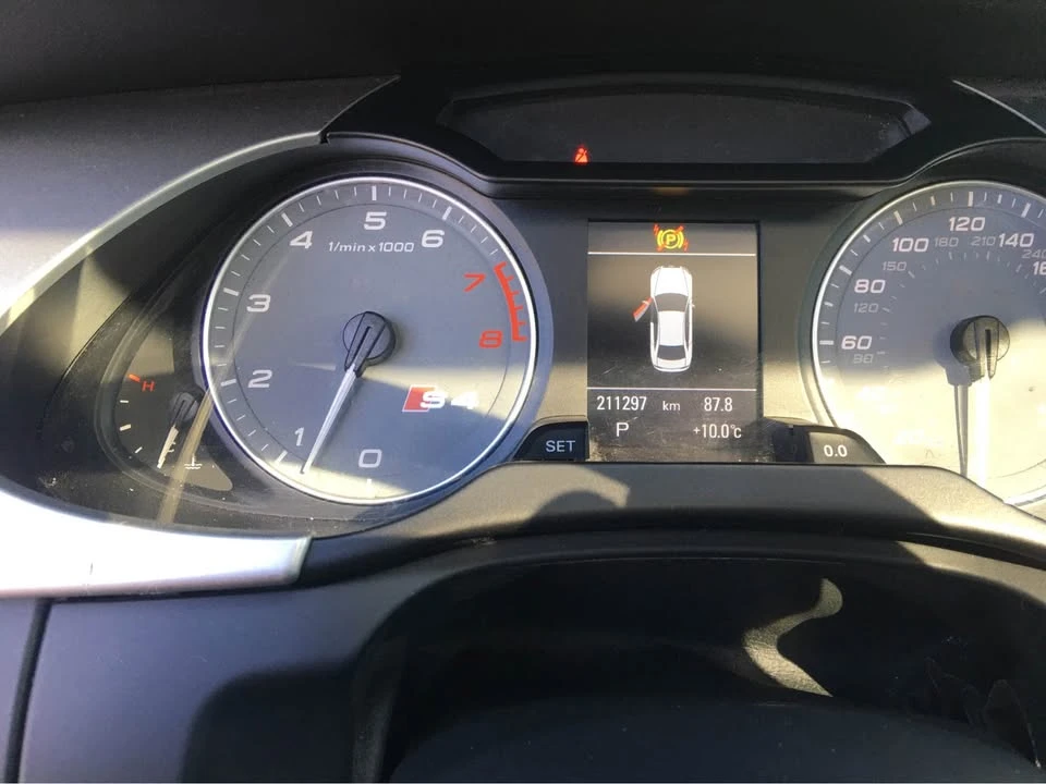 2011 Audi B8 S4 - Image 8 of 10