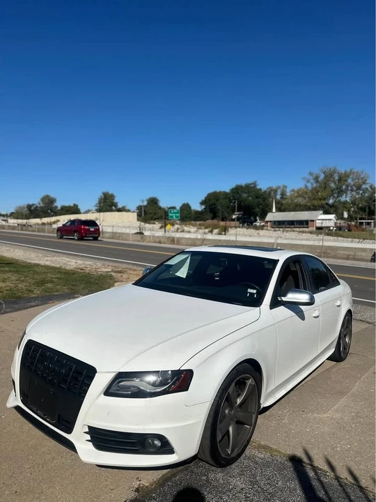 2011 Audi B8 S4 - Image 2 of 18