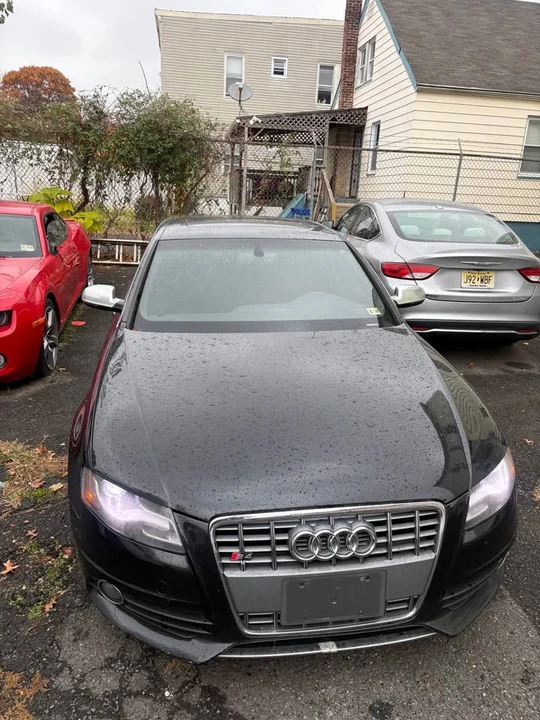 2011 Audi B8 S4 - Image 2 of 9