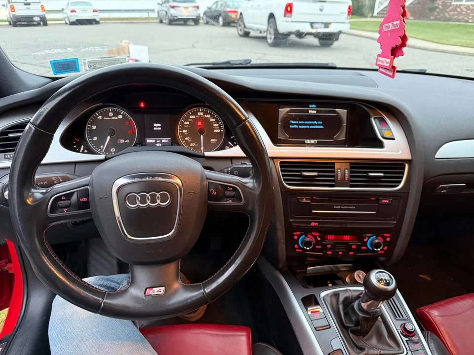 2011 Audi B8 S4 - Image 8 of 14