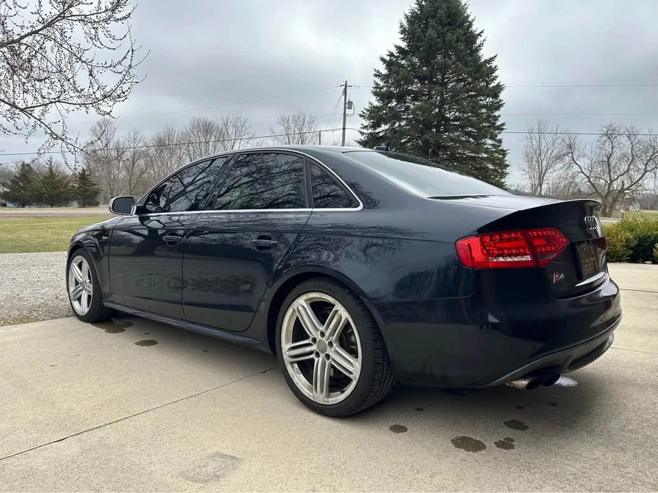 2011 Audi B8 S4 - Image 2 of 9