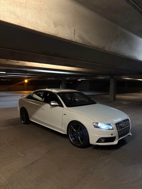 2011 Audi B8 S4 - Image 5 of 12