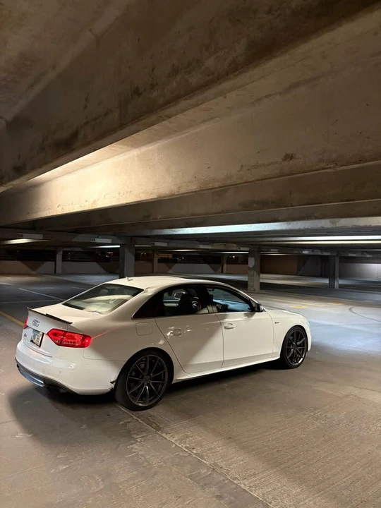 2011 Audi B8 S4 - Image 6 of 12