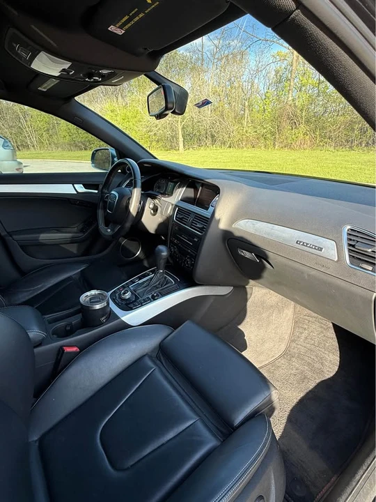 2011 Audi B8 S4 - Image 9 of 17