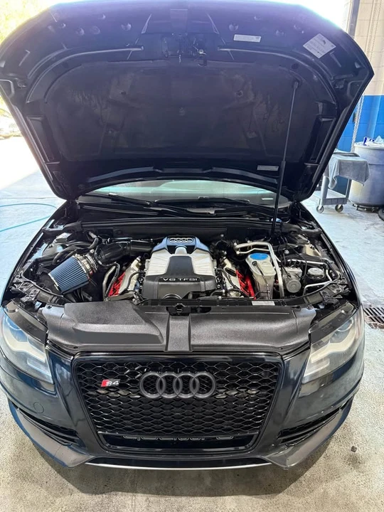 2011 Audi B8 S4 - Image 5 of 8