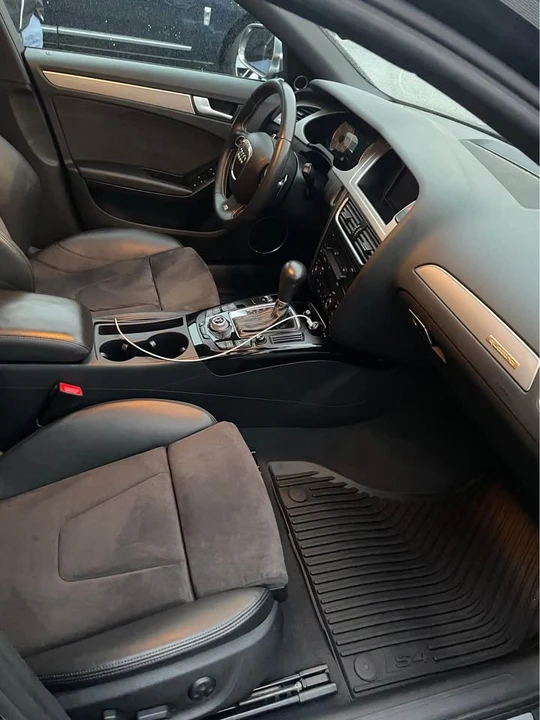 2011 Audi B8 S4 - Image 4 of 7