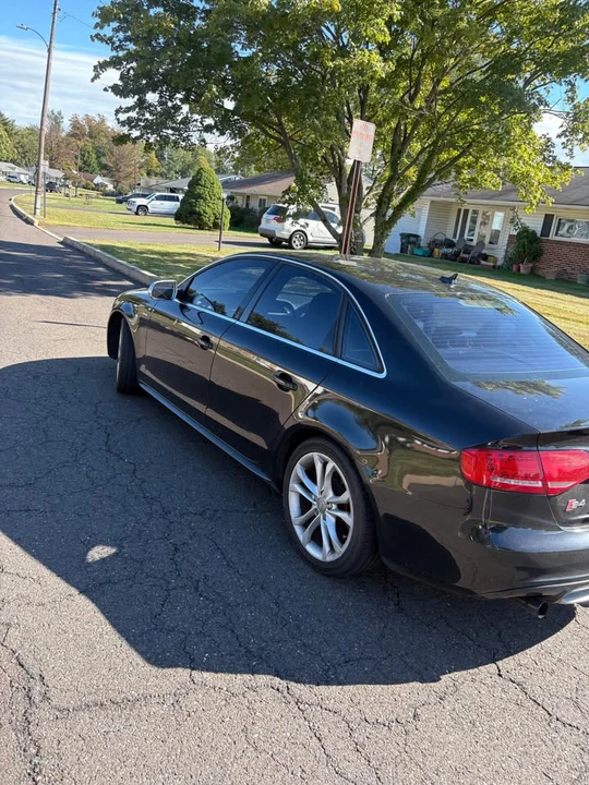 2011 Audi B8 S4 - Image 2 of 11