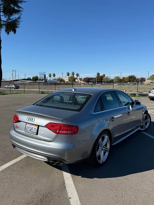 2011 Audi B8 S4 - Image 2 of 7